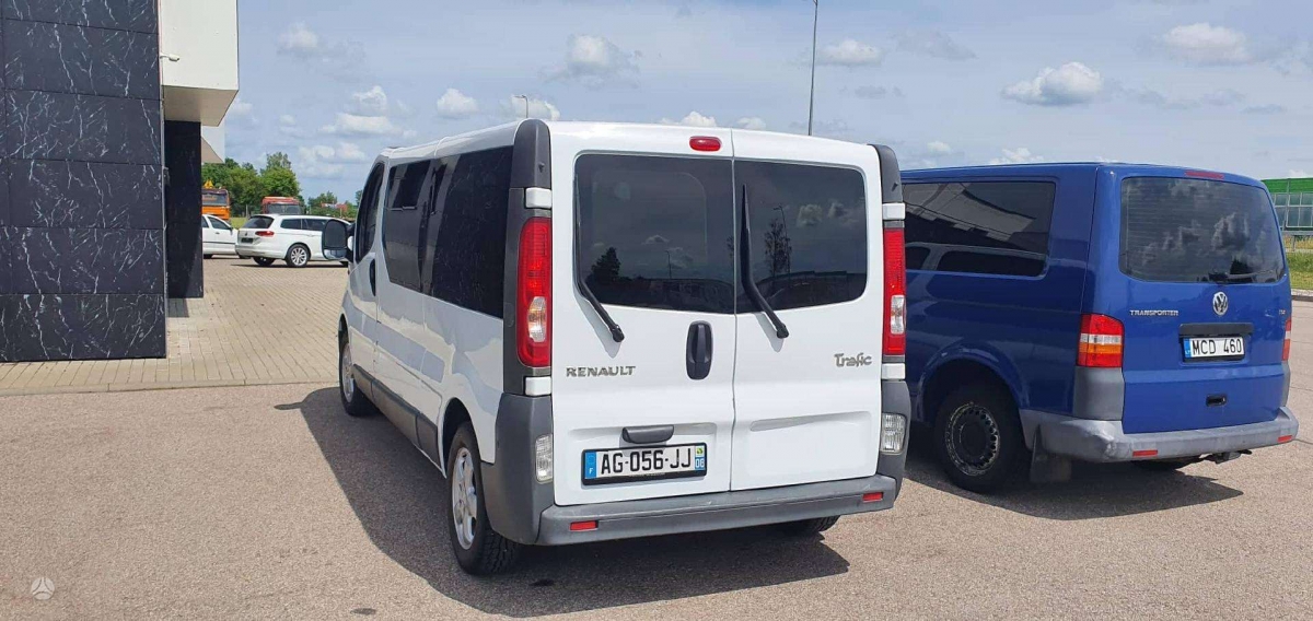renault_trafic_2_0_l_keleiviniai_mikroautobusai_2009_dyzelinas_3